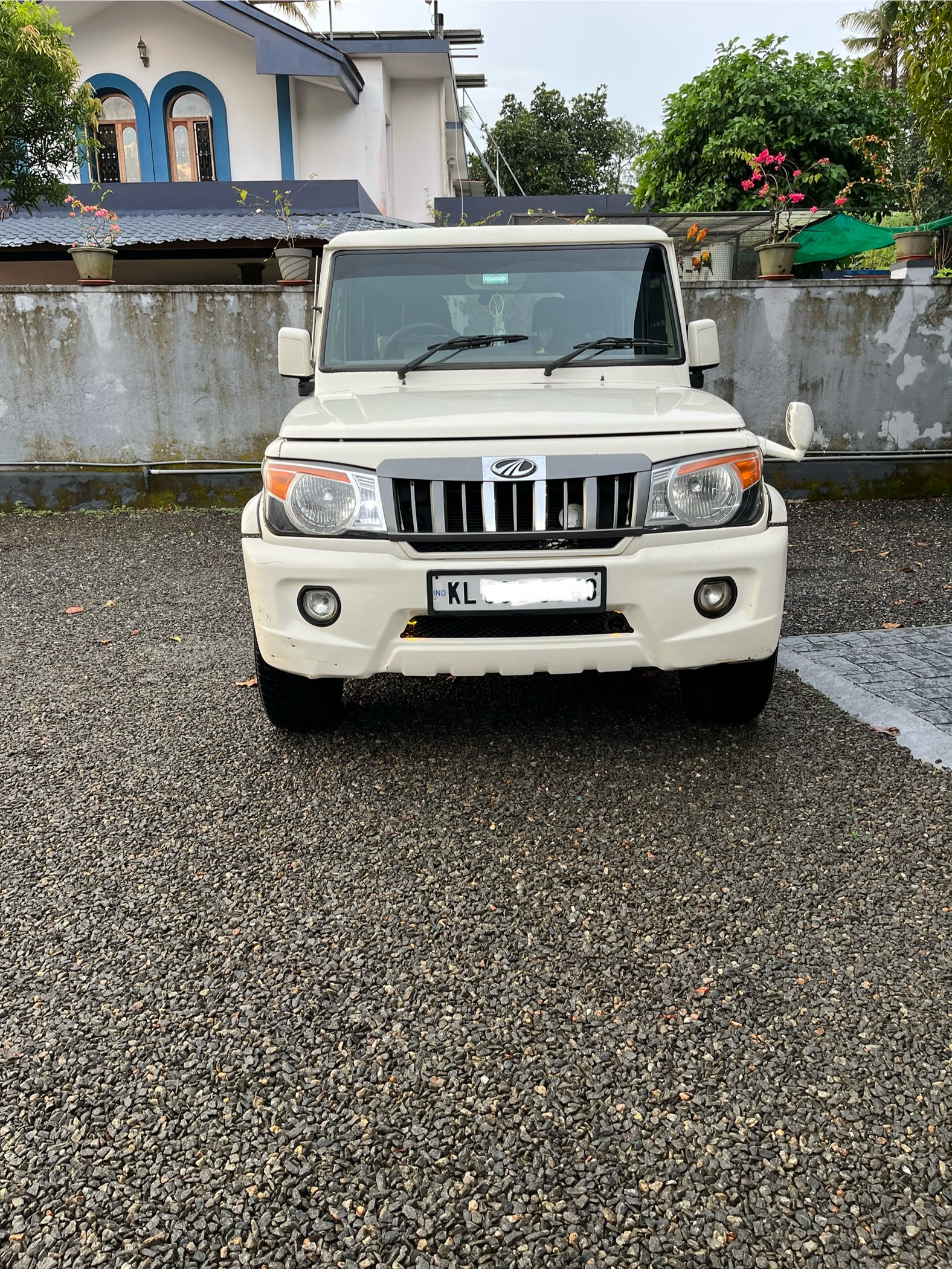 Mahindra  Bolero